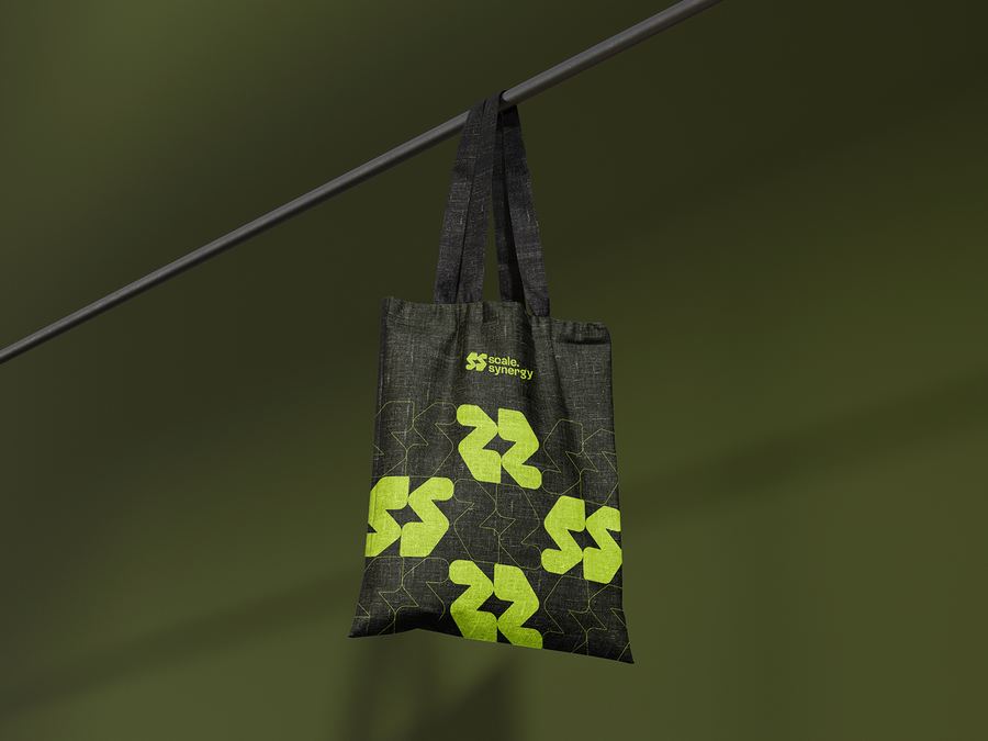 Tote bag — dark with S pattern
